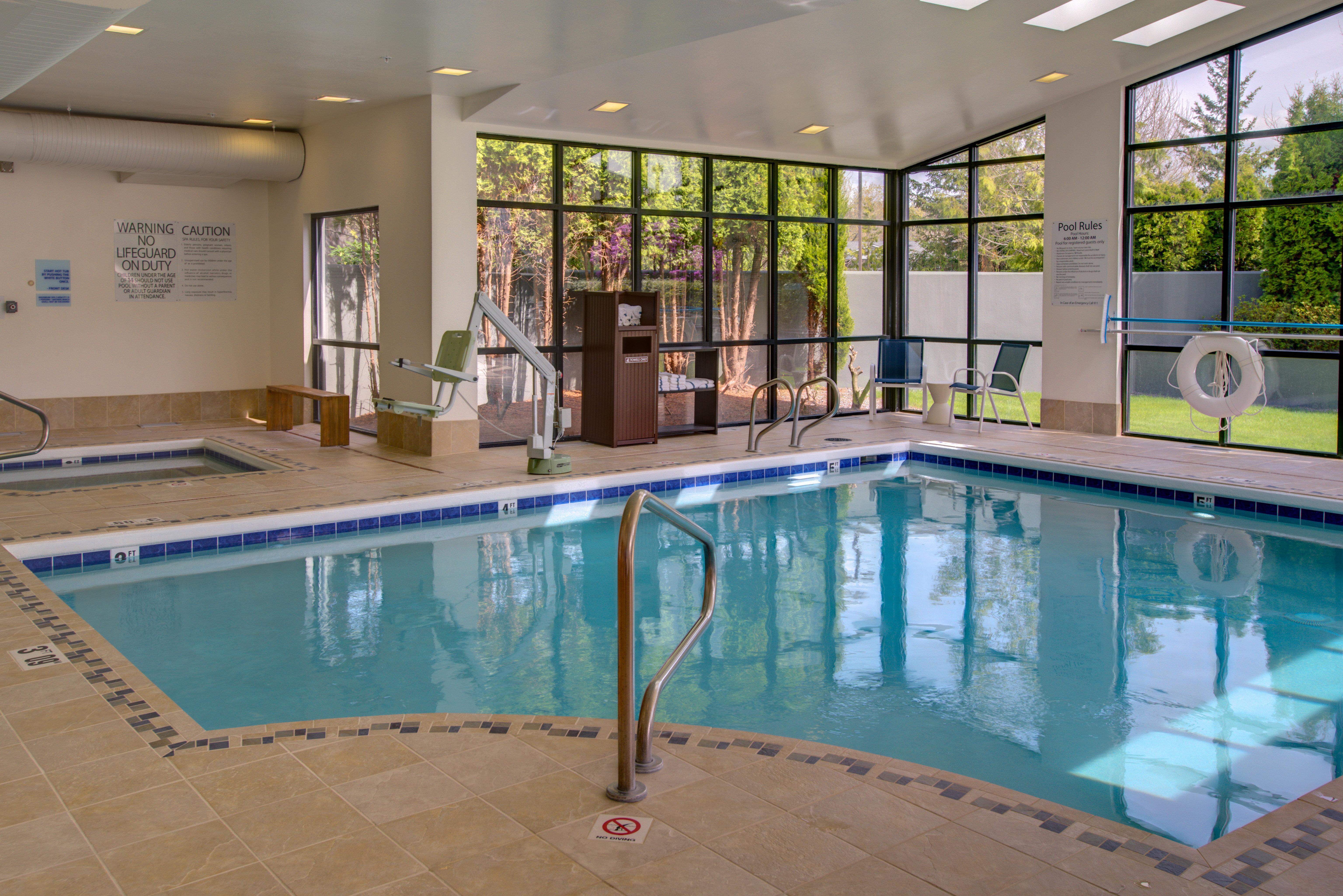 Holiday Inn Express Bellingham By Ihg Экстерьер фото
